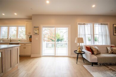 300 Harbor Cir, Baldwin, NY 11510 - photo 5