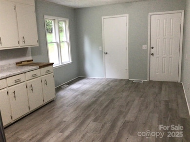 2610 Tablerock Rd, Lenoir, NC 28645 - photo 5