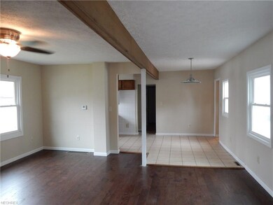 Open concept from kitchen eating area to living ro