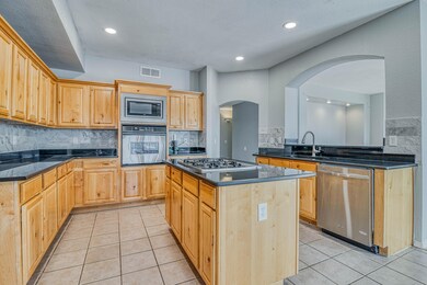 225 Lago Seco Dr, Horizon City, TX 79928 - photo 6