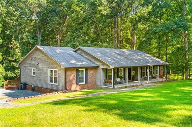 971 W River Run, Asheboro, NC 27205 - photo 4