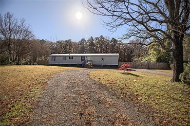 3254 Woodstock Rd, Gloucester, VA 23061 - photo 2