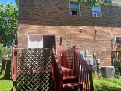 205 Mainous St, Berea, KY 40403 - photo 2