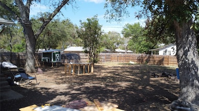 952 E Cedar St, Seguin, TX 78155 - photo 7