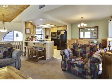 4 Fairway Ln, Bend, OR 97707 - photo 4