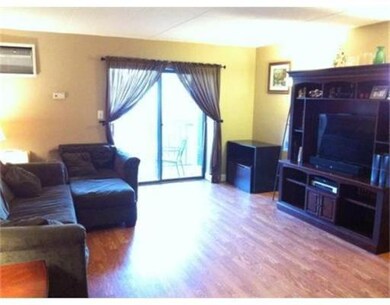 14 Boston St unit 1B, Somerville, MA 02143 - photo 3