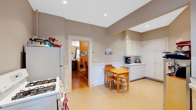 78 Kilsyth Rd unit 1, Brighton, MA 02135 - photo 6