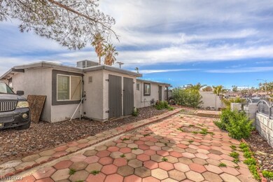 1563 Palma Vista Ave, Las Vegas, NV 89169 - photo 4