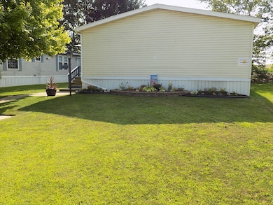 7066 Carson Dr, Romulus, MI 48174 - photo 2