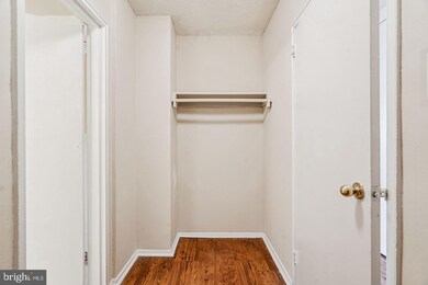 River West Condominiums unit 1426, Philadelphia, PA 19103 - photo 3