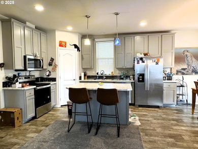 1400 Candlelight Dr, Eugene, OR 97402 - photo 5