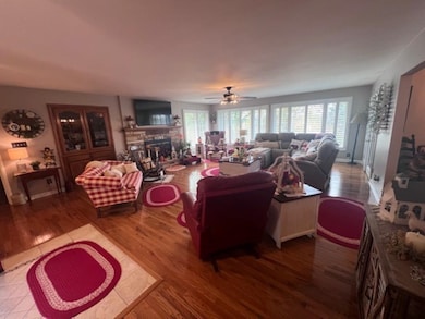 202 Lea St, South Point, OH 45680 - photo 2