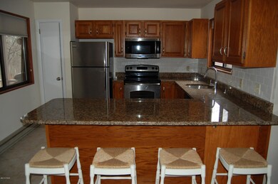 413 Canoe Brook Dr, Milford, PA 18428 - photo 6