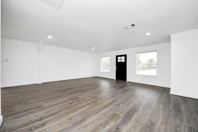 15402 Corsair Rd, Houston, TX 77053 - photo 6