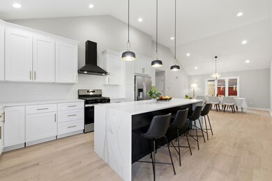 8332 S 77th Ct, Oak Lawn, IL 60455 - photo 7