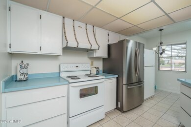 17305 N Del Webb Blvd, Sun City, AZ 85373 - photo 7