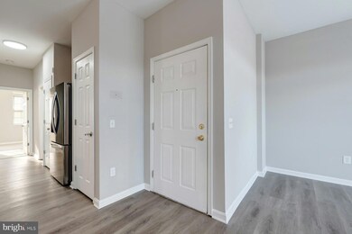 1838 Cedar Cove Way unit 201, Woodbridge, VA 22191 - photo 5