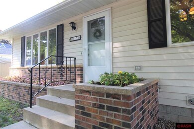 820 8th St N, New Ulm, MN 56073 - photo 5