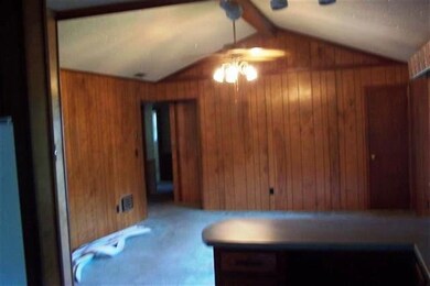 112 Faye St, Liberty, SC 29657 - photo 3