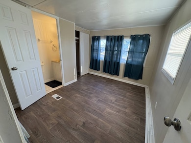 4612 Bluejay Ln, Melbourne, FL 32935 - photo 7