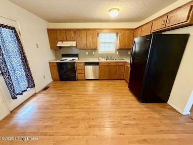 600 Ewing Ln, Jeffersonville, IN 47130 - photo 3