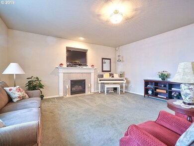 1011 SW 18th Way, Troutdale, OR 97060 - photo 2