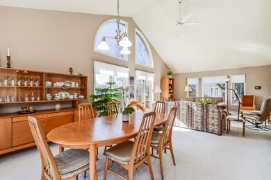 009-Dining_Room-5375124-large
