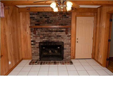 1306 Alethea Dr, Hixson, TN 37343 - photo 6