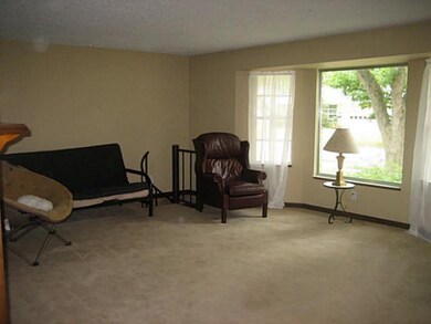 1465 Birch Dr, North Tonawanda, NY 14120 - photo 2