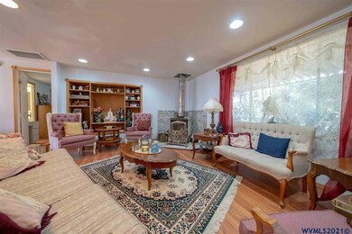 465 7th St, Lyons, OR 97358 - photo 2