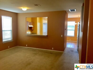 5689 Fergus unit B, Kyle, TX 78640 - photo 4