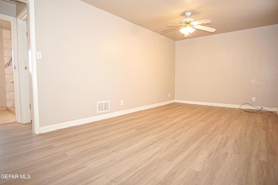 7311 Alameda Ave unit A, El Paso, TX 79915 - photo 3