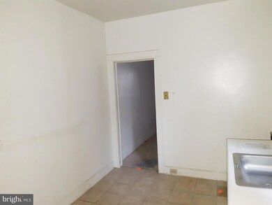 5325 Cuthbert Ave, Baltimore, MD 21215 - photo 6