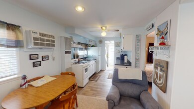 Living room/kitchen