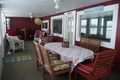 3 season room 3