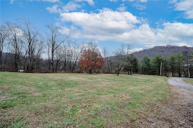 564 Henry Rd, Homer City, PA 15748 - photo 3