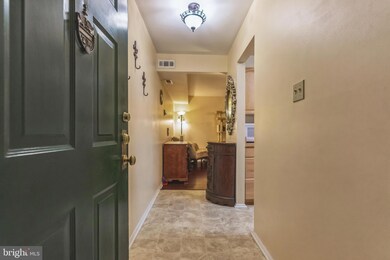 5 Thomas Jefferson Bldg unit 5, Blackwood, NJ 08012 - photo 3