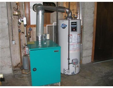 1161 Newport Ave, Pawtucket, RI 02861 - photo 7