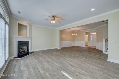 4B-LIVING ROOM