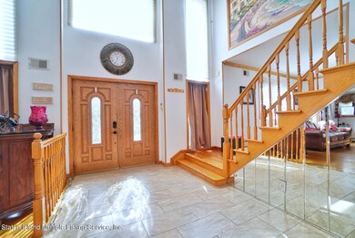(3) 2 STORY ENTRY FOYER