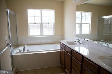 1070 Gretchen Ct, Stephenson, VA 22656 - photo 7