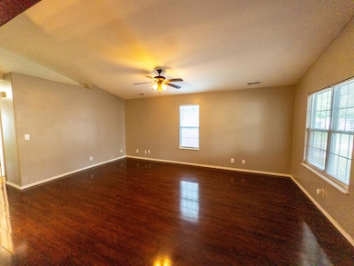 Moore_BransonMo_100225-6