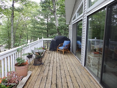 128 Private Dr, Dingmans Ferry, PA 18328 - photo 6