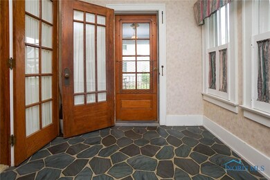 1124 S West St, Findlay, OH 45840 - photo 3