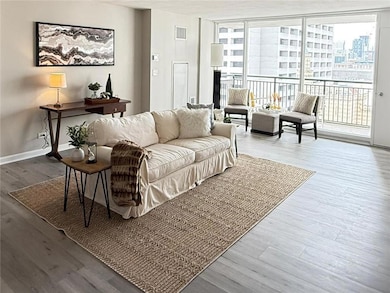 The Windsor Over Peachtree unit 1413, Atlanta, GA 30308 - photo 4