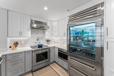 255 Evernia St unit 1502, West Palm Beach, FL 33401 - photo 6