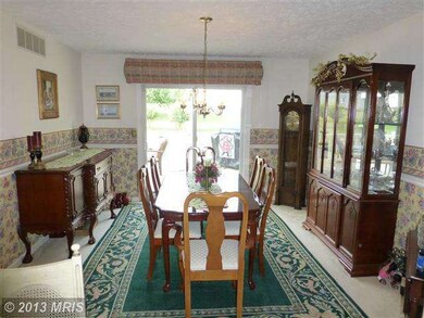 412 Applegate Ct, Linthicum Heights, MD 21090 - photo 5