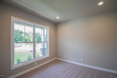 8620 Beaumont Cove Ct, Louisville, KY 40291 - photo 5