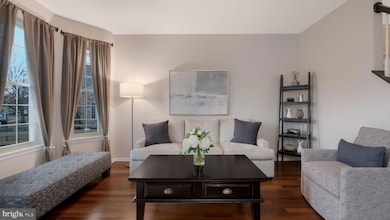 3869 Nanlyn Farm Cir, Doylestown, PA 18902 - photo 4