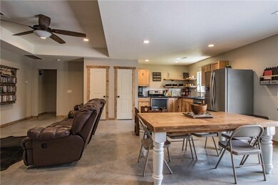 10870 Bray Rd, Elkins, AR 72727 - photo 6